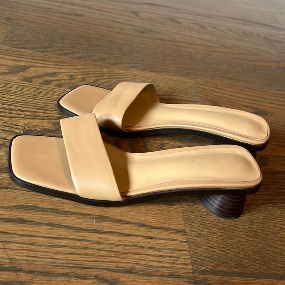 Tony Bianca Chelsey Sandal